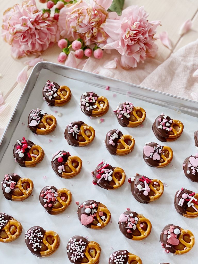 Schoko-Karamell-Brezeln zum Valentinstag - Fashion Kitchen